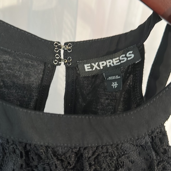 Express Tank Top - Picture 3 of 5